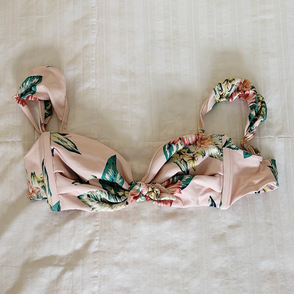 montce tommi floral cabana top small
